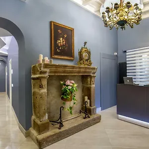 Gcf Luxury Suites, Affittacamere